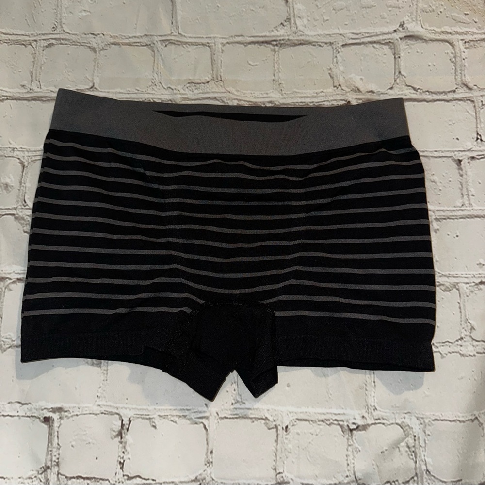 [uniqlo] low rise seamless boxer briefs